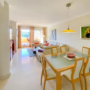 apartamento-en-los-patios-de-santa-maria-golf.1costadelsol.com/